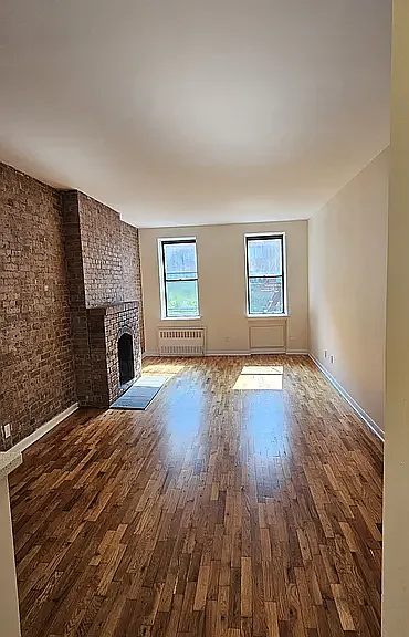 189 E 93rd St #2C — Photo 2