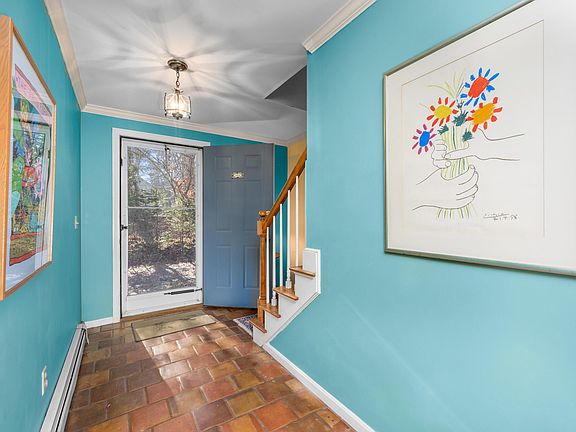 3rd image of 7 Brick Hill Ext Road