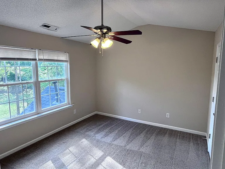 5364 Patuxent Dr — Photo 19
