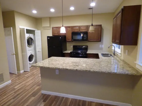 3315 N Vine St, Denver, CO 80205