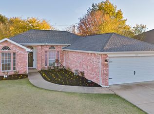 814 Valleybrooke Dr, Arlington, TX 76001