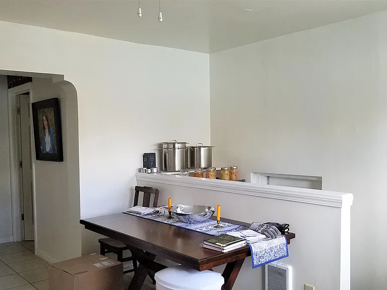 135 W 5th St S #B — Photo 9