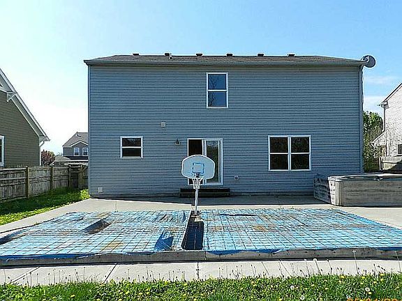 2nd image of 6438 Greenspire Pl