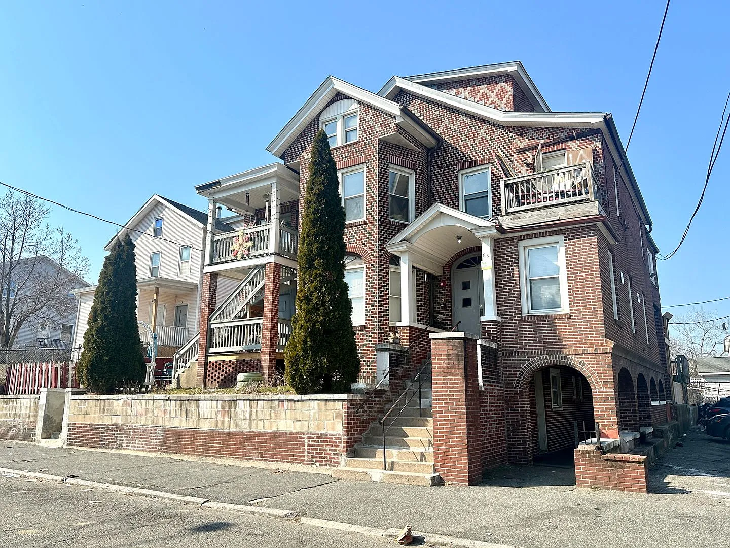 63 West Street — Photo 1