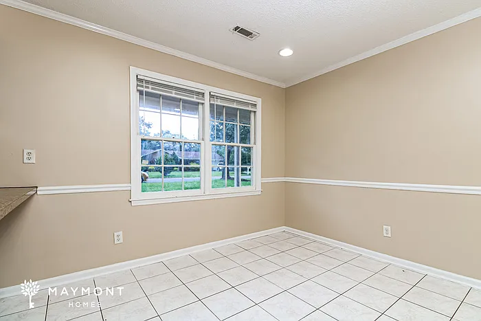 306 Gippy Dr — Photo 4