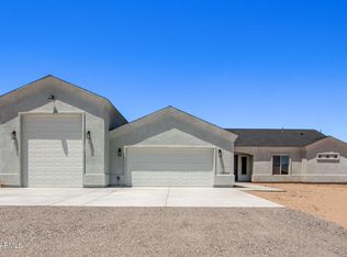 24044 W Redbird Rd, Wittmann, AZ 85361