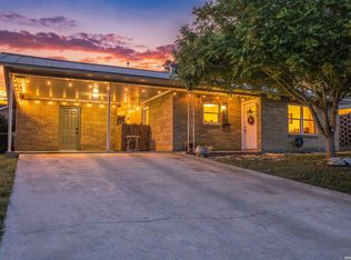 1602 DEER TRL, Kerrville, TX 78028