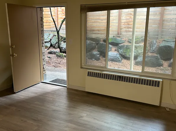 936 Broadway E #11, Seattle, WA 98102