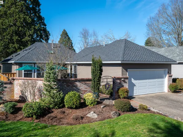 32181 SW Lake Dr, Wilsonville, OR 97070
