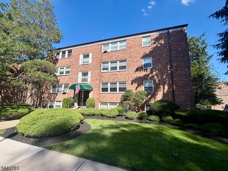 6-12 Hillside Ave #C0204-2D