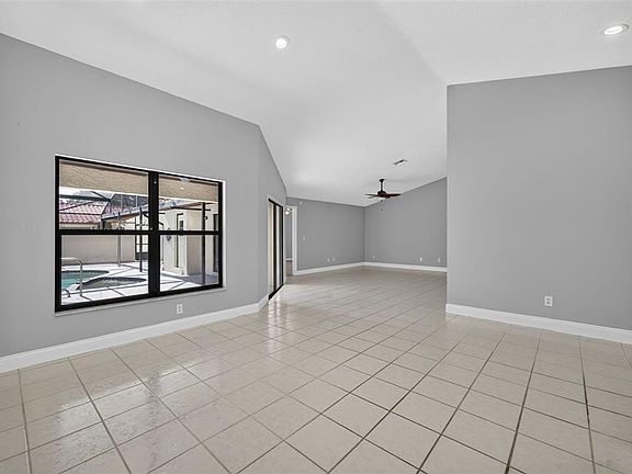 4th image of 8052 S Cadiz Ct