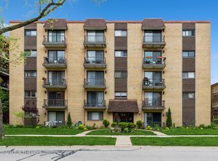 1623 Ashland Ave APT 2C, Des Plaines, IL 60016