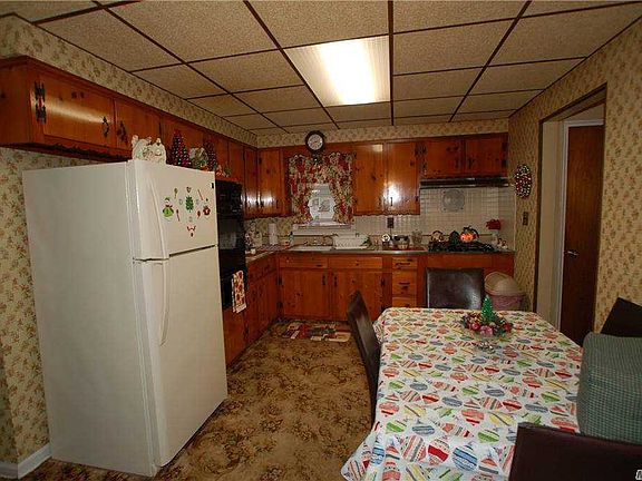 4th image of 56 Harold Ave