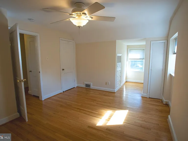 5915 Ryland Dr — Photo 21