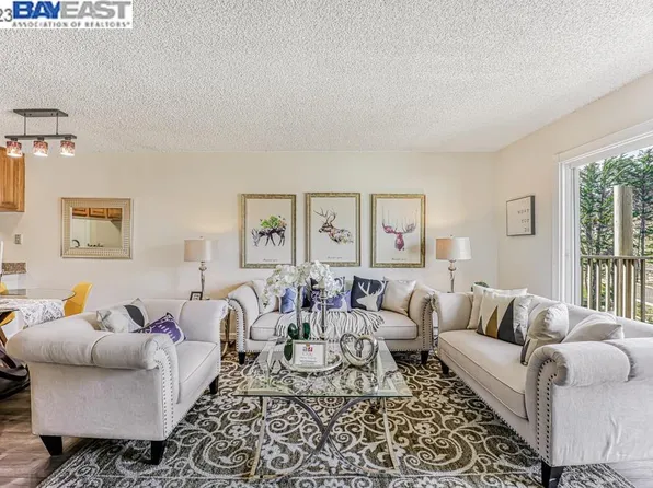 377 Mandarin Dr APT 314, Daly City, CA 94015
