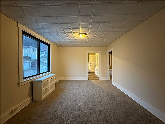 4th image of 414 Lenox Ave Floor 2