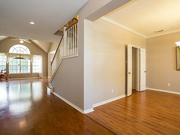 5th image of 3506 Almond Creek Dr