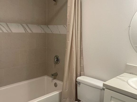 5th image of 10829 Palms Blvd APT 8