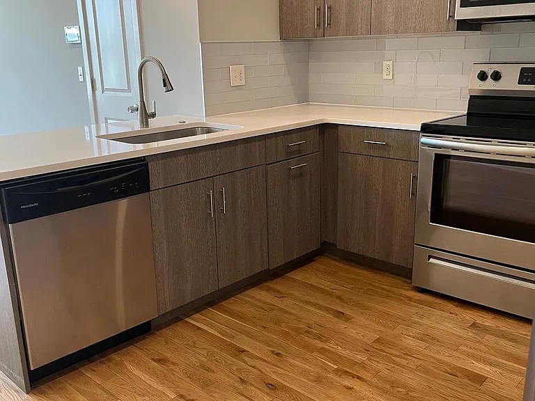 2039 N College Ave #A — Photo 11