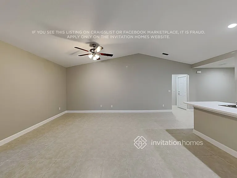 309 Eckert St SE — Photo 3