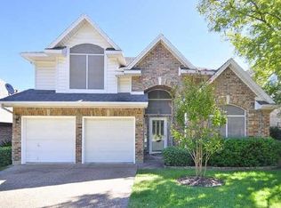 2647 Garden Ridge Ln, Arlington, TX 76006