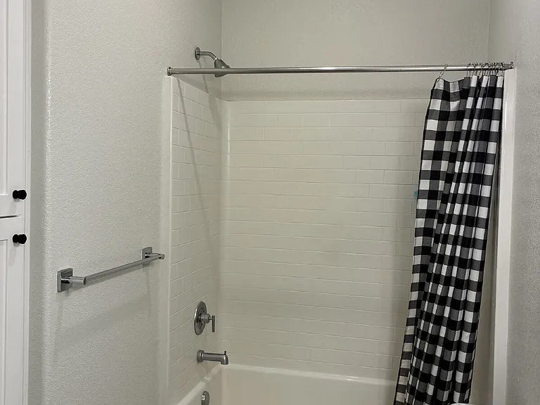 2418 Bastidas Dr — Photo 13