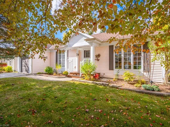 52 Pine Ridge Rd, Centre Wellington, ON N0B 1J0