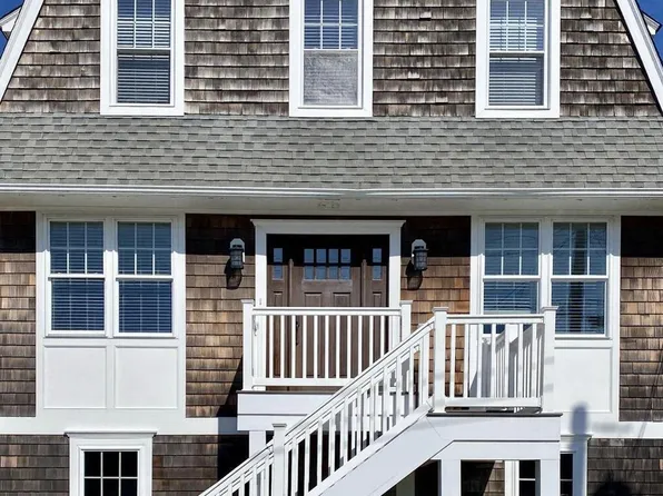 74 Goetze St, Bay Head, NJ 08742