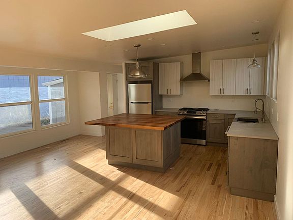 Large Kitchen Area