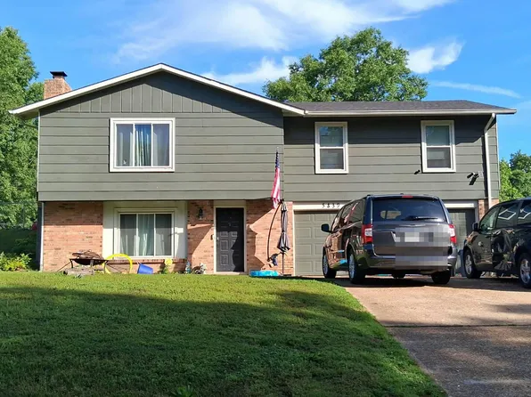 5839 Singing Hills Dr, Imperial, MO 63052
