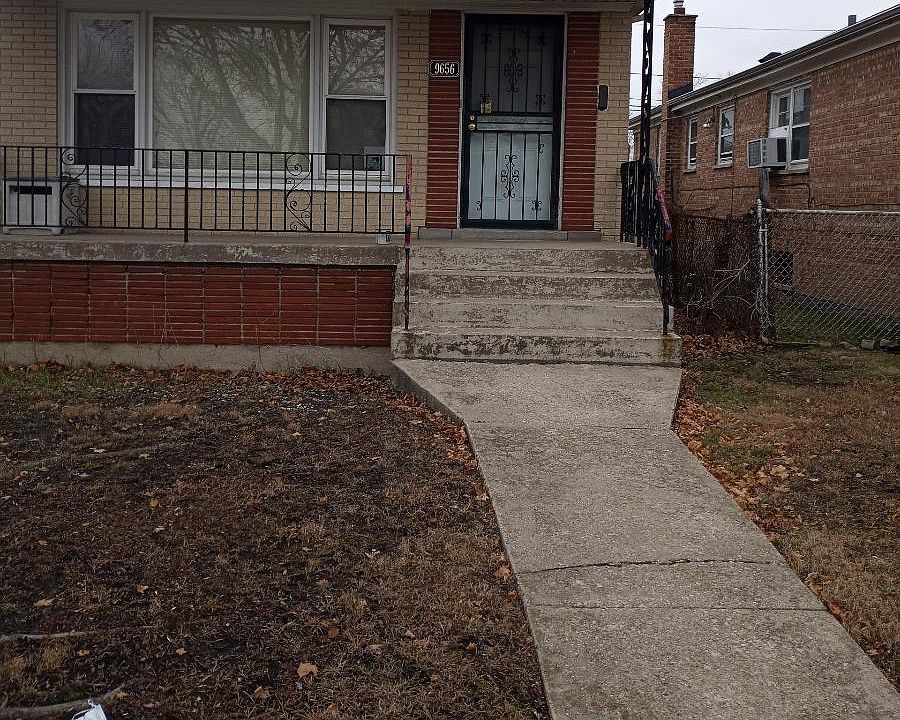 1st image of 9656 S La Salle St