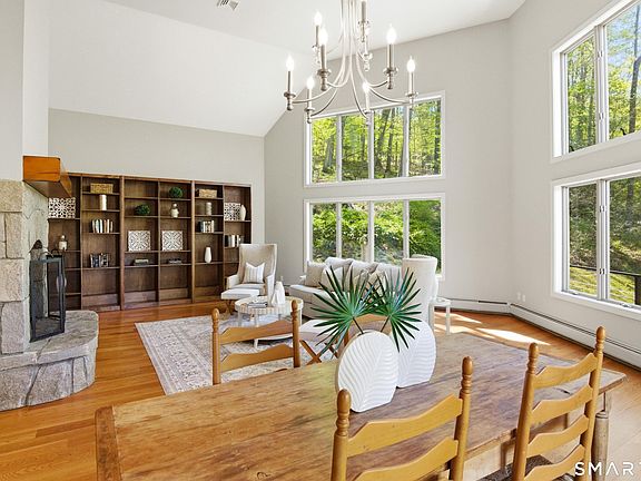 3rd image of 28 Garnet Road