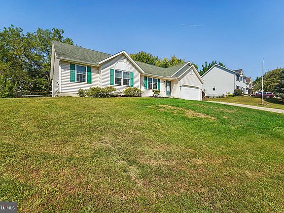 3rd image of 2824 Graybill Ct