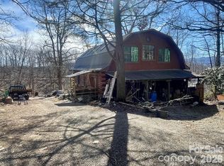 705 Doc Howell Rd, Spruce Pine, NC 28777