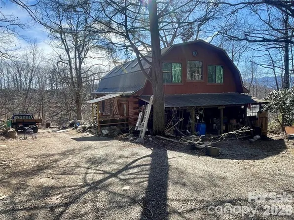 705 Doc Howell Rd, Spruce Pine, NC 28777