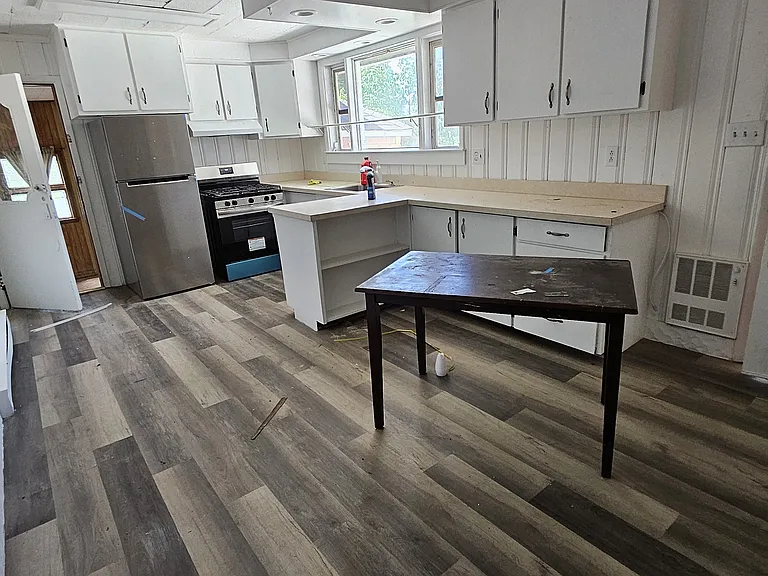 33 Melody Lake Dr — Photo 1