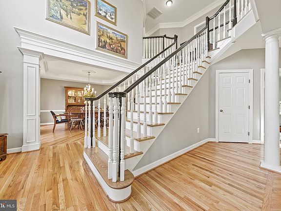 4th image of 4010 Thistlebridge Way