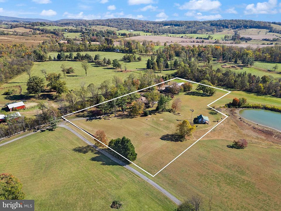 7099 Glen Curtiss Ln, Warrenton, VA 20187 | MLS #VAFQ2022134 | Zillow
