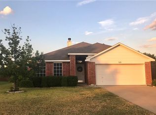 521 E Church St, Forney, TX 75126