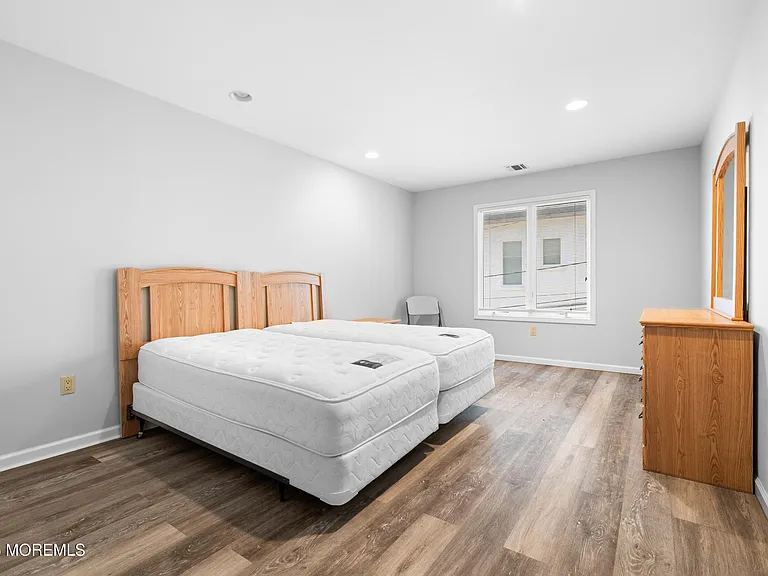 230 Norwood Ave — Photo 30