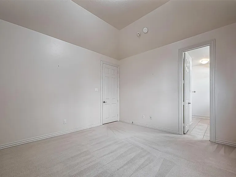14010 Barnhart Blvd — Photo 28