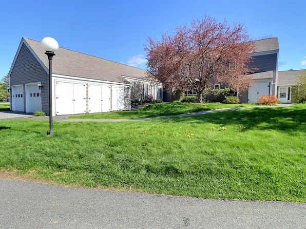1 Hilltop Place #1, New London, NH 03257