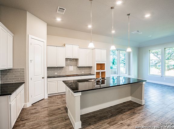 2nd image of 3706 Avia Oaks