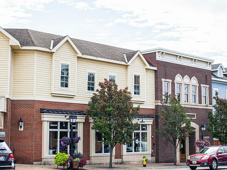 Apartment Homes for rent in Montgomery Ohio near downtown Cincinnati Ohio