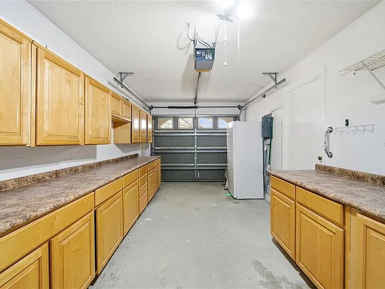 7151 Edgewater Shores Ct — Photo 16