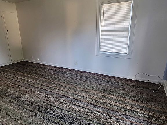 3rd image of 217 Fillmore St #B