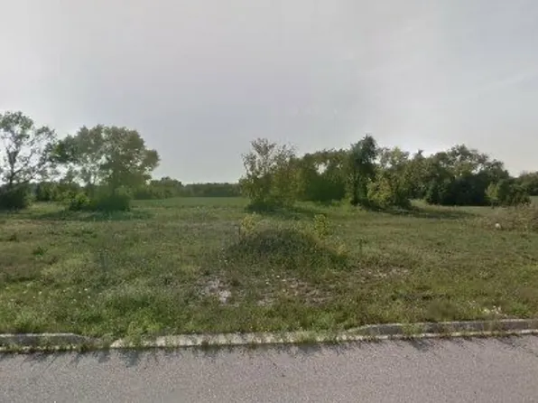 432-440 Megan Pl, Winthrop Harbor, IL 60096