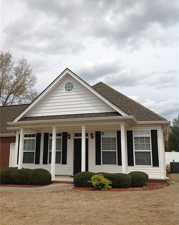 1st image of 430 Heritage Dr