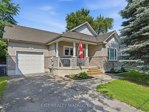 59 1st Ave, Russell, ON K4R 0A1