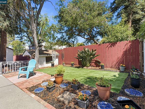 4th image of 110 Bella Vista Way